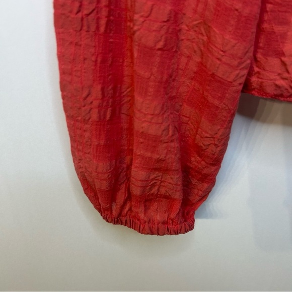*NWOT* Evereve Peplum Crinkle Blouse in Mineral Red, Size Large - Picture 6 of 11